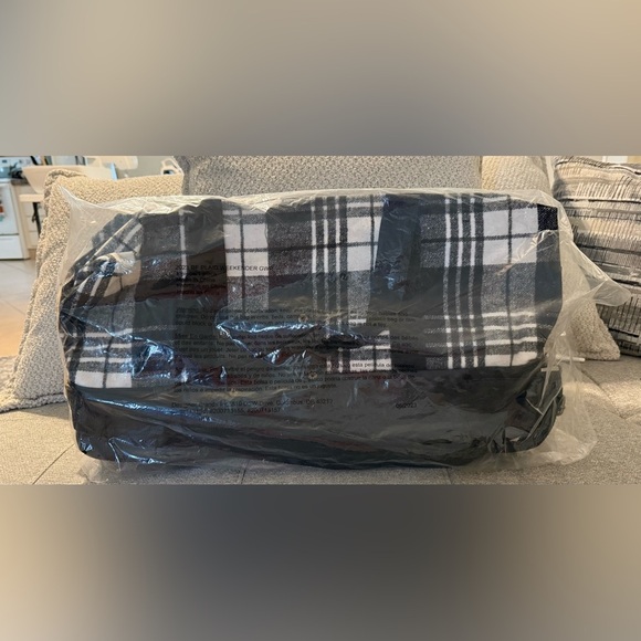 DSW Black and White Plaid Weekender Bag - Picture 9 of 9